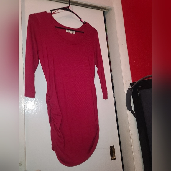 New Large Women's Long Sleeve (pink red) - Picture 2 of 7